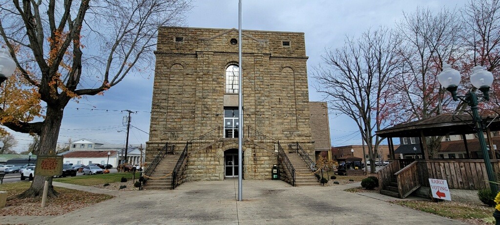 Greenup County Courthouse 1